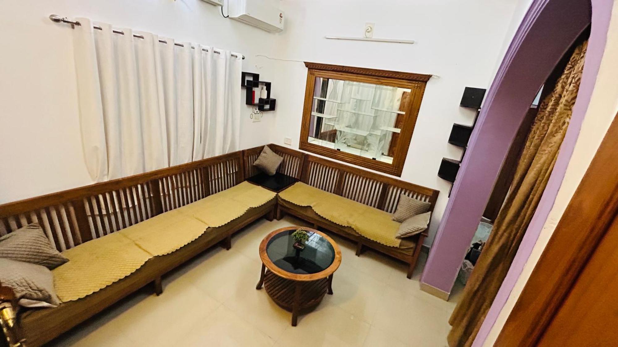 Villa Ebs